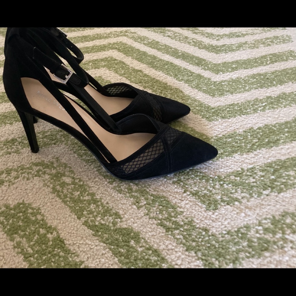 Nine West like new heels